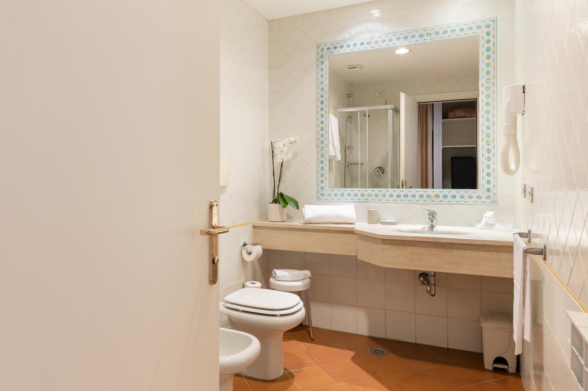 Hotel Tuder Тоди Экстерьер фото